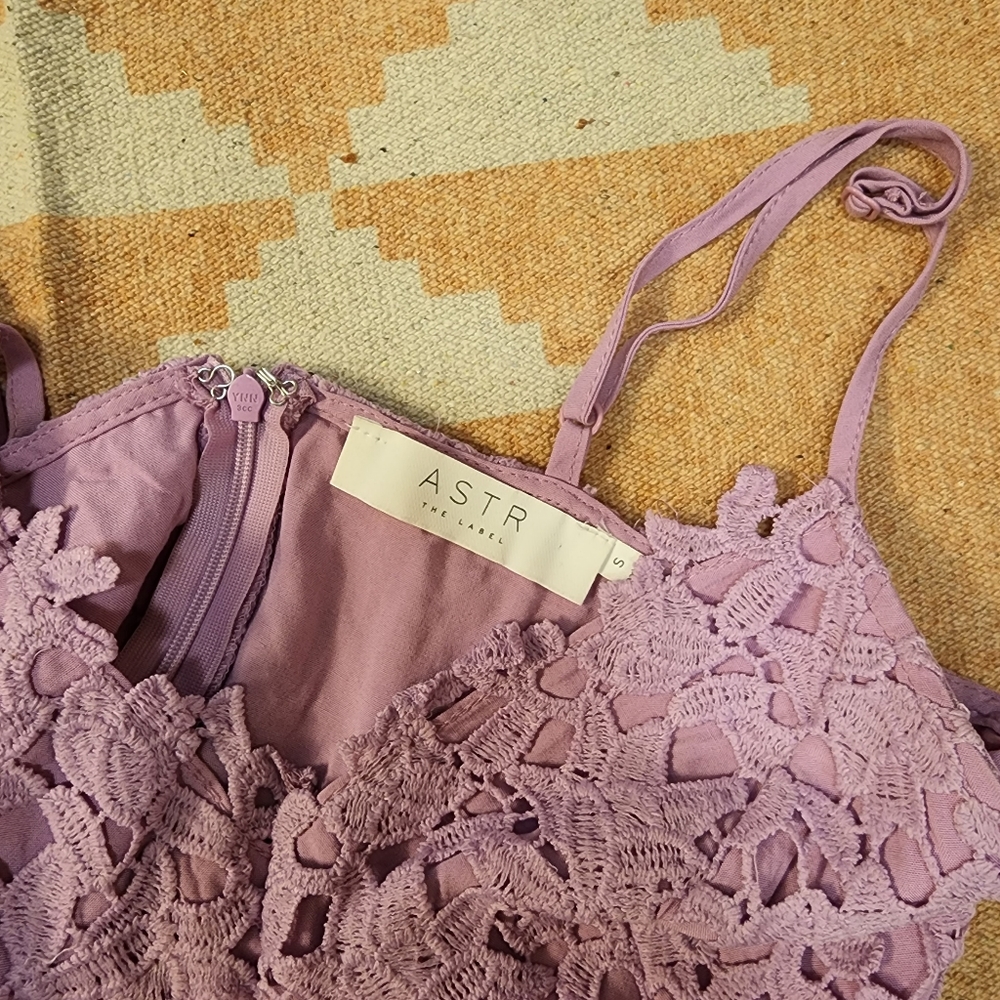 ASTR Lace Dress - Picture 15 of 15